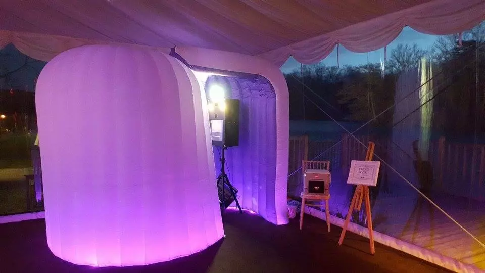 Igloo Photo Booth Hire